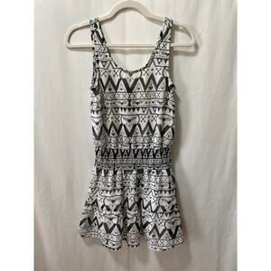 H&M Divided Black & White Aztec Skater Dress US 4